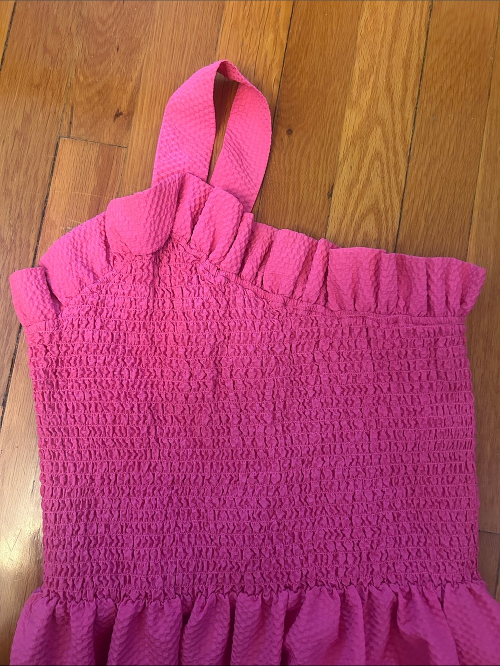 Wray Tracy dress in azalea pink medium one shoulder smocked - Picture 2 of 7